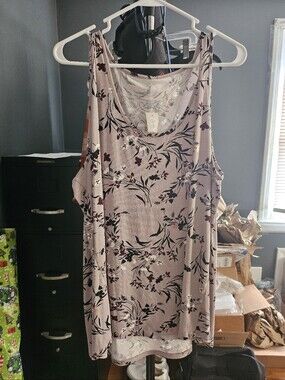 Maurices Lavender Floral Scoop Neck Tank Top